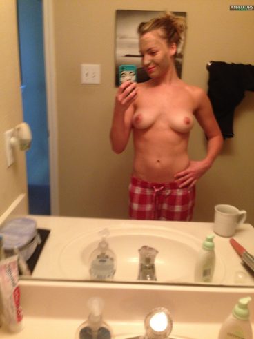 Beautiful teen tits college selfie topless