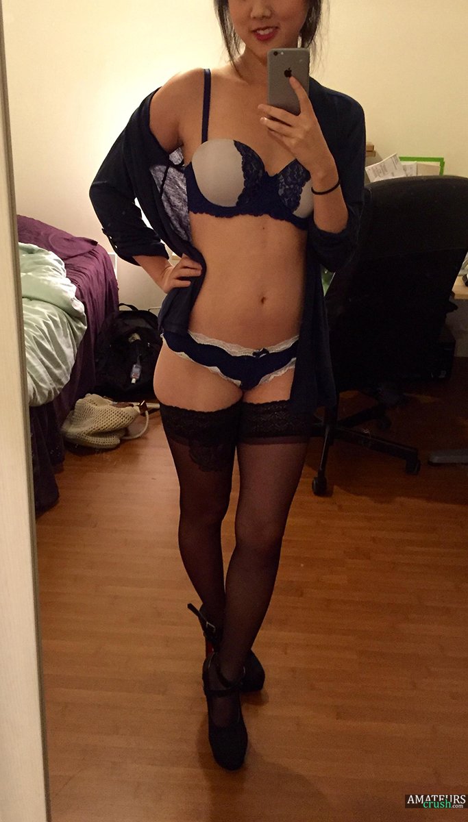 amateur girlfriend lingerie selfie