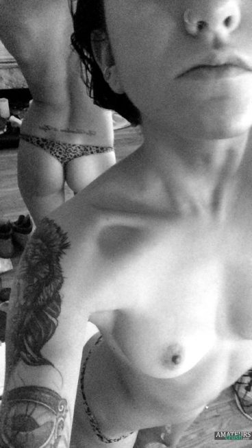 Gianna nuahgyt GF tits nude selfie tight ass